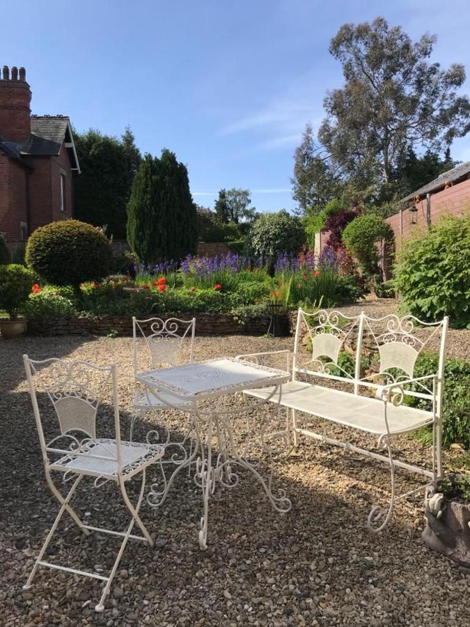 The Coach House At Copper Hall Leominster Exterior foto
